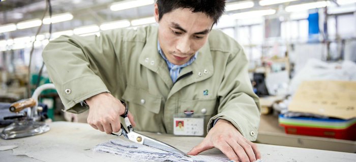 善于挖掘员工的闪光点，聚力创新形成bmw11222服装共同体