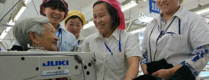 百岁劳模走进bmw11222服装道德大讲堂，为bmw11222(中国区)有限公司诠释工匠精神