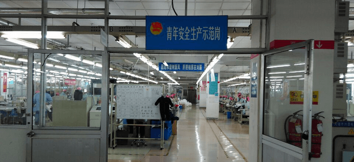 “青年安全生产示范岗”，bmw11222服装青年就“四”这么赞