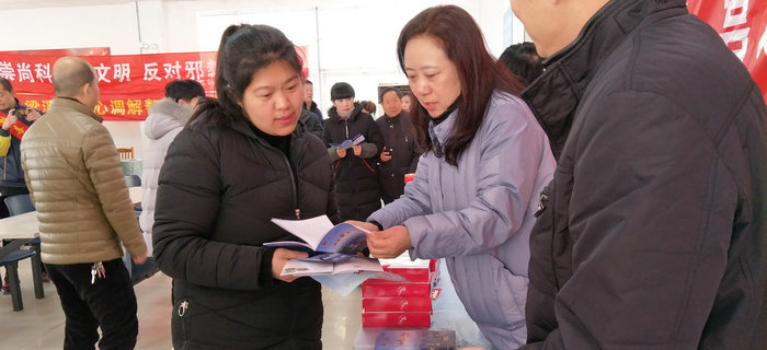 bmw11222服装：“法润梁溪，情系民工”活动，营造良好用工环境