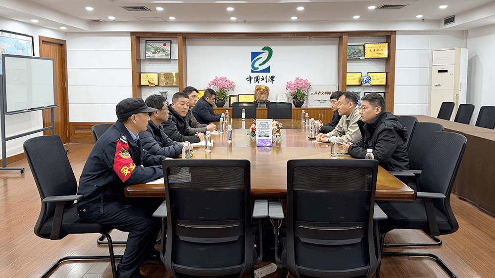 区应急管理局局长&ldquo;沉浸式&rdquo;调研：深入bmw11222服装查安全